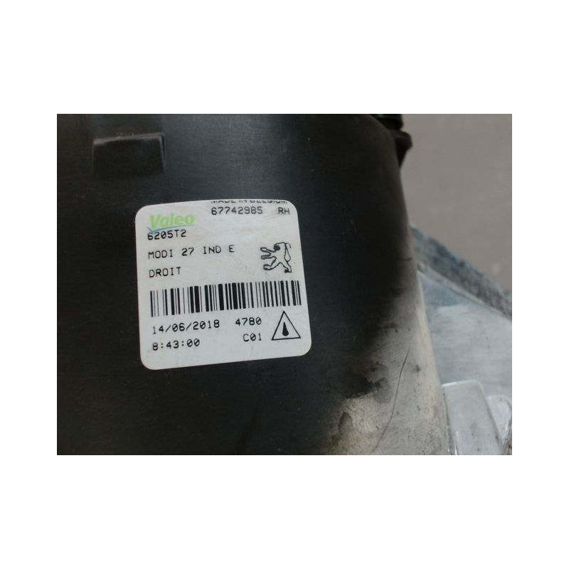 PHARE ANTIBROUILLARD AVANT DROIT PEUGEOT 206