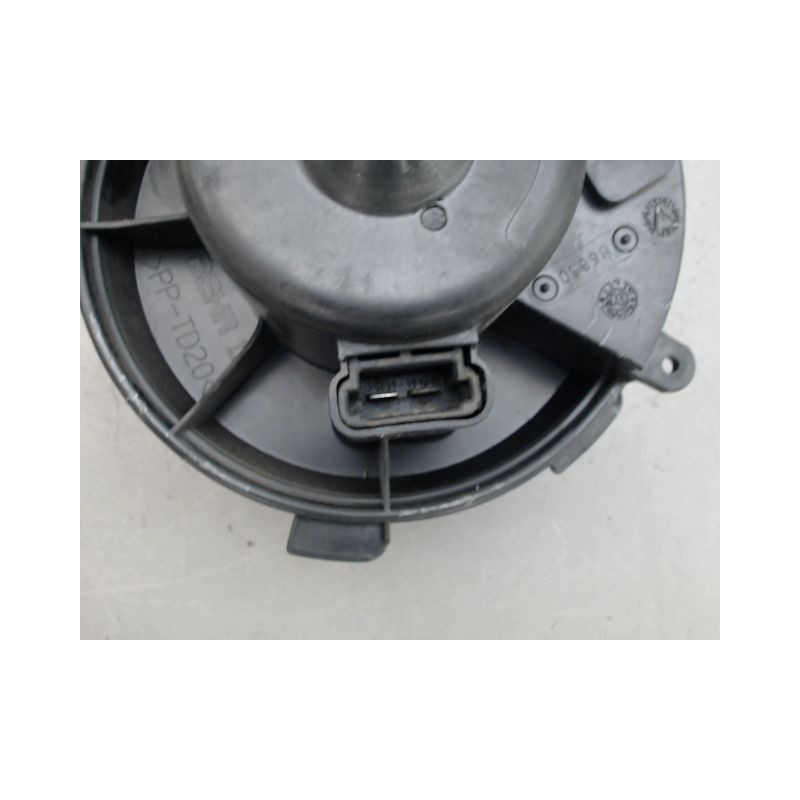 MOTEUR VENTILATEUR CHAUFFAGE PEUGEOT 307