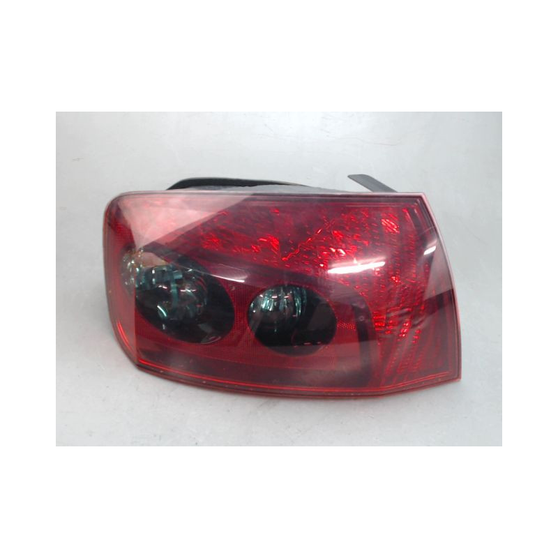 FEU ARRIERE GAUCHE  PEUGEOT 407