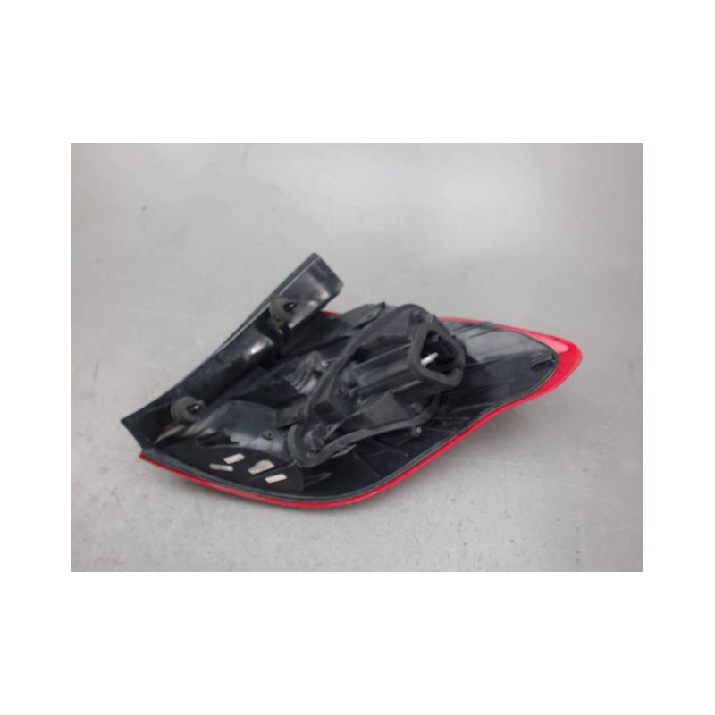 FEU ARRIERE GAUCHE  CITROEN C4