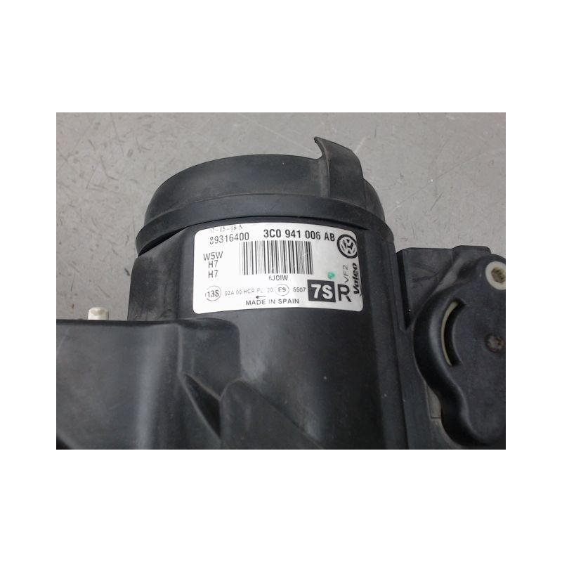 PHARE DROIT VOLKSWAGEN PASSAT