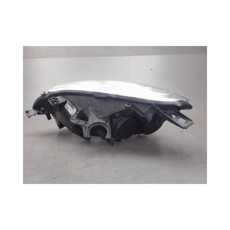 PHARE DROIT CITROEN BERLINGO