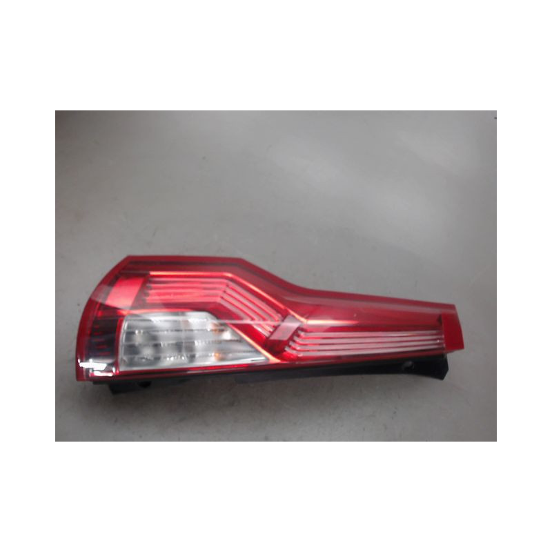 FEU ARRIERE GAUCHE  CITROEN C4