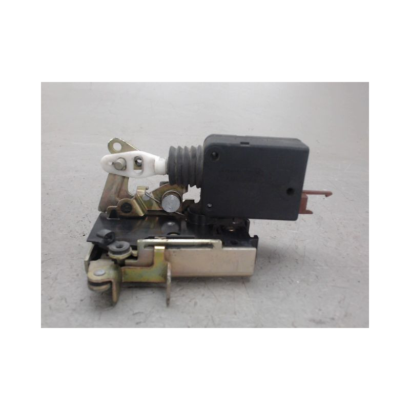 SYSTEME CONDAMNATION AVANT DROIT PEUGEOT 106