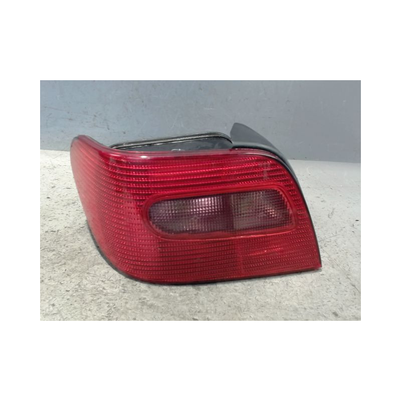 FEU ARRIERE GAUCHE  CITROEN XSARA 2000-