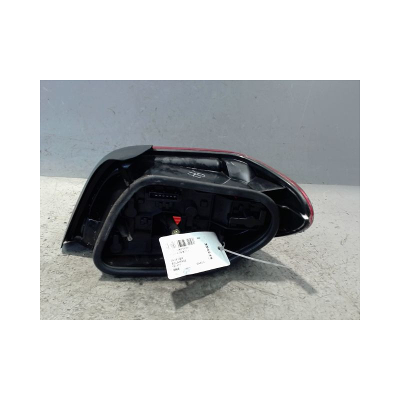 FEU ARRIERE GAUCHE  CITROEN XSARA 2000-
