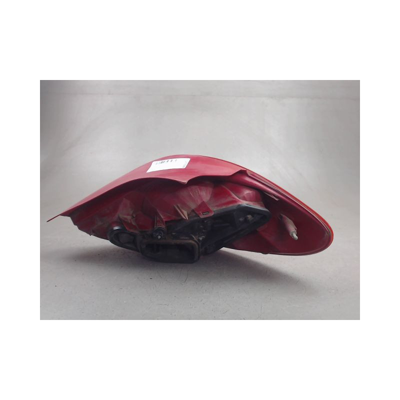 FEU ARRIERE GAUCHE  PEUGEOT 207