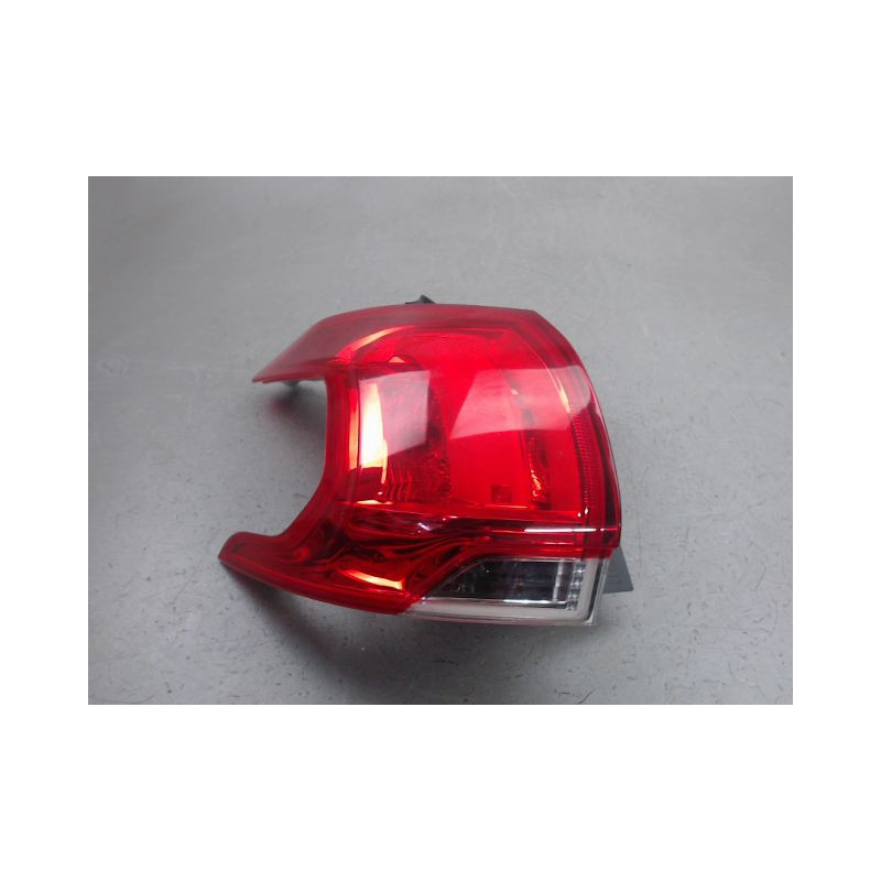 FEU ARRIERE GAUCHE  PEUGEOT 2008