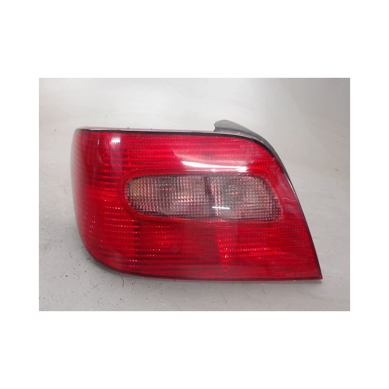 FEU ARRIERE GAUCHE  CITROEN XSARA