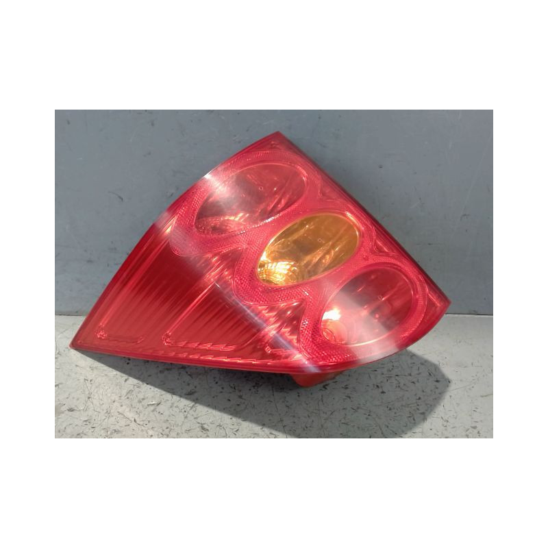 FEU ARRIERE GAUCHE  PEUGEOT 1007