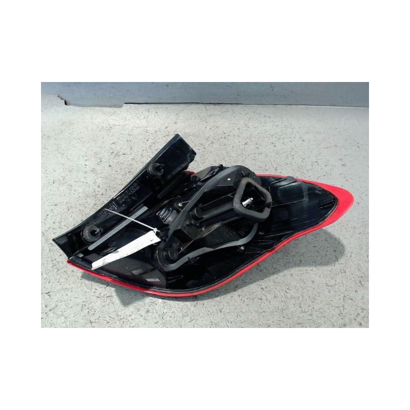 FEU ARRIERE GAUCHE  CITROEN C4 2010-