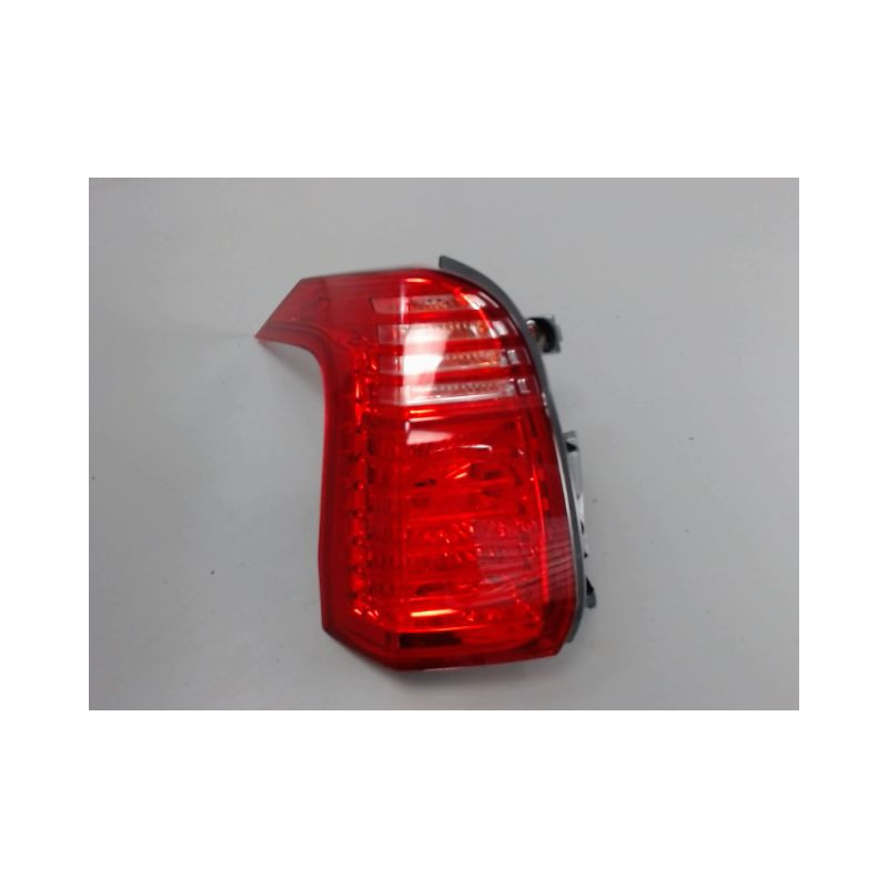 FEU ARRIERE GAUCHE  PEUGEOT 5008
