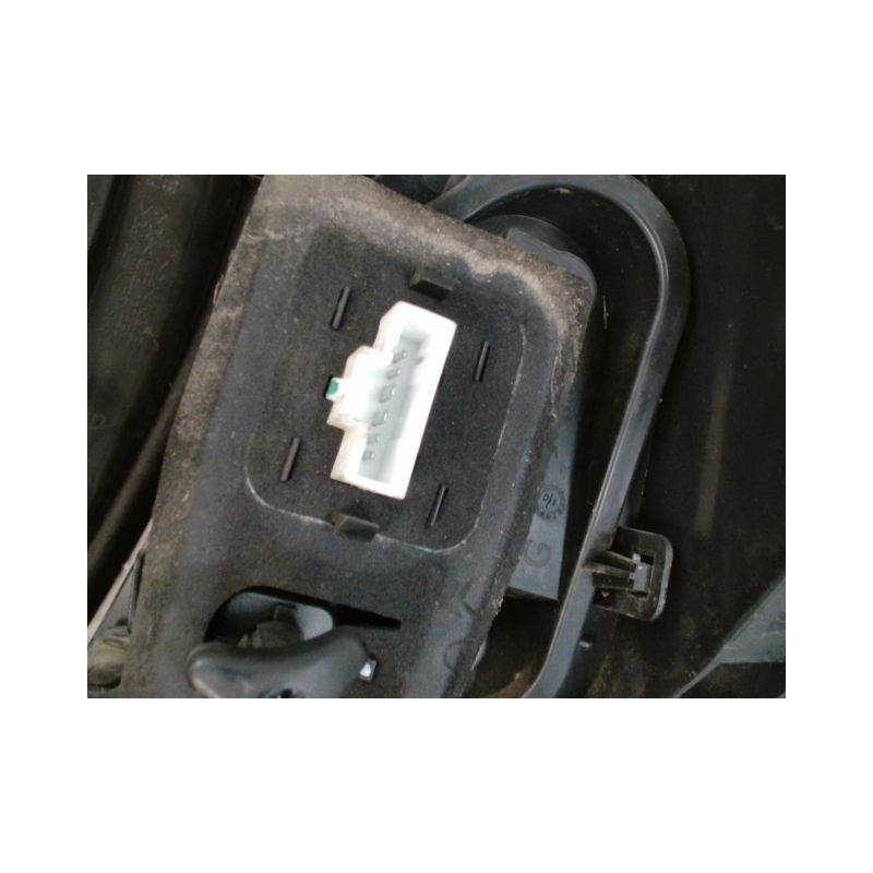 FEU ARRIERE GAUCHE  CITROEN C3
