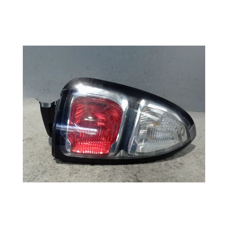 FEU ARRIERE GAUCHE  CITROEN C3 PICASSO 2008-