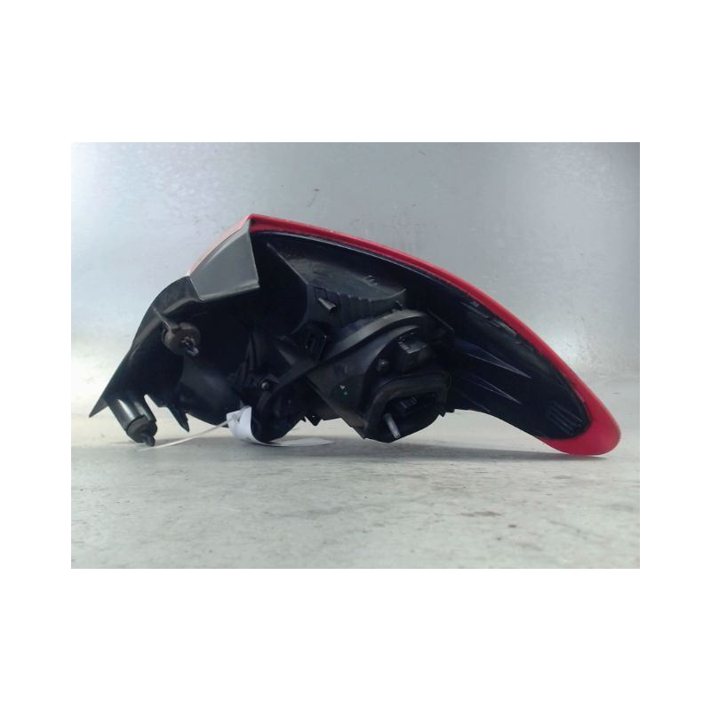 FEU ARRIERE GAUCHE  CITROEN C4 2010-