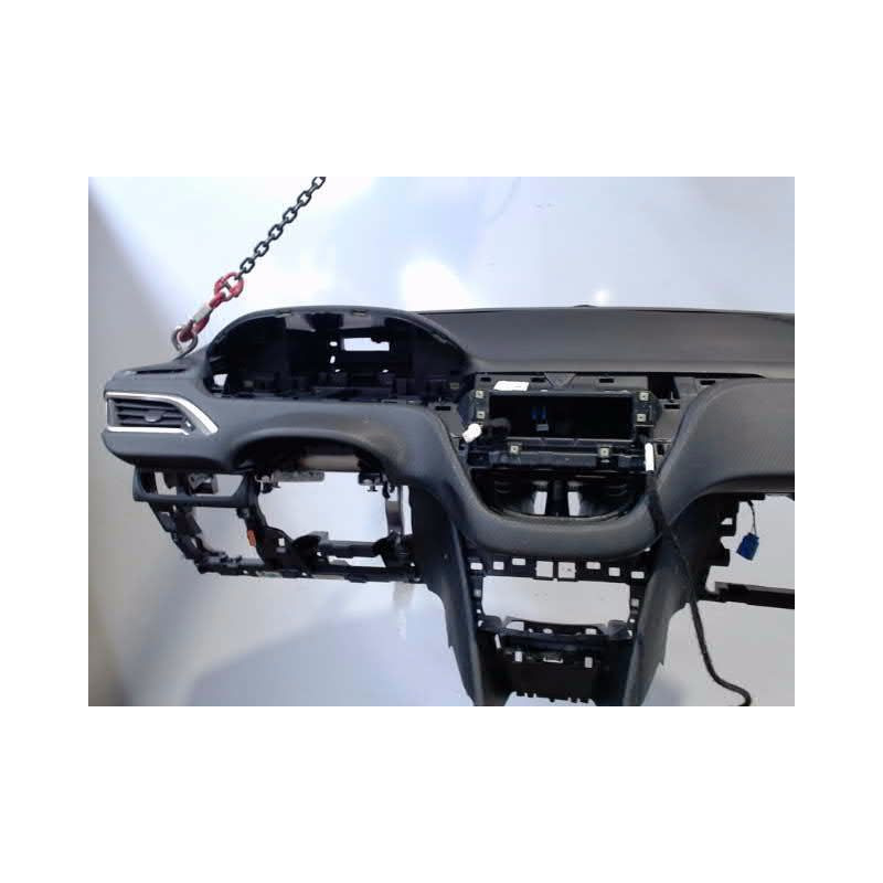 PLANCHE DE BORD  PEUGEOT 2008