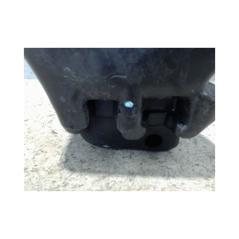 RESERVOIR LAVE-GLACE AVANT CITROEN SAXO -99