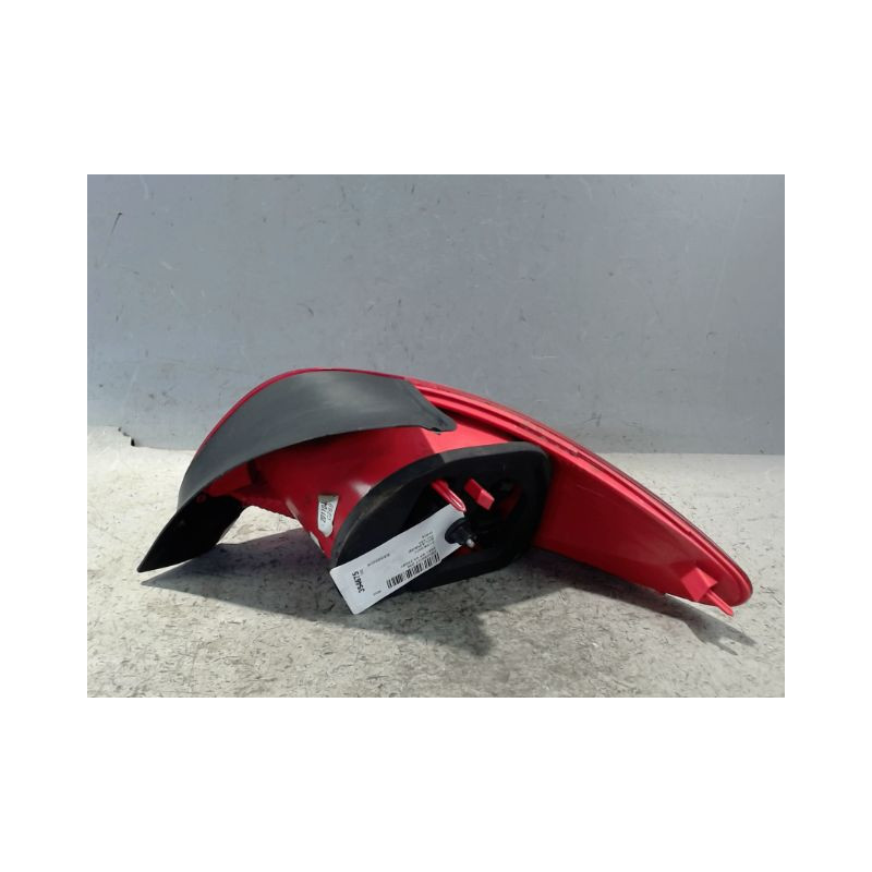 FEU ARRIERE GAUCHE  PEUGEOT 206+ 2009-