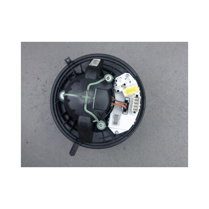 MOTEUR VENTILATEUR CHAUFFAGE B.M.W. SERIE 3
