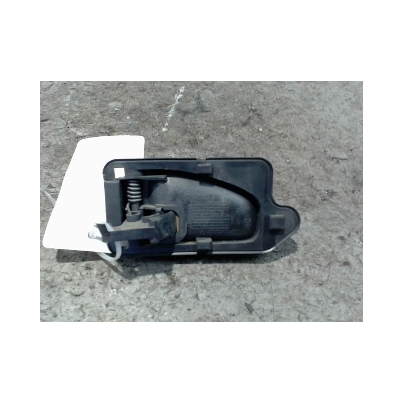 POIGNEE INTERIEURE PORTE AVANT DROIT CITROEN SAXO -99