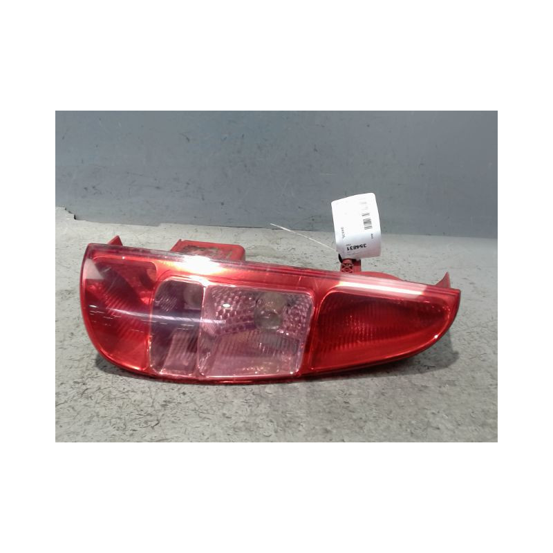 FEU ARRIERE GAUCHE  PEUGEOT 807