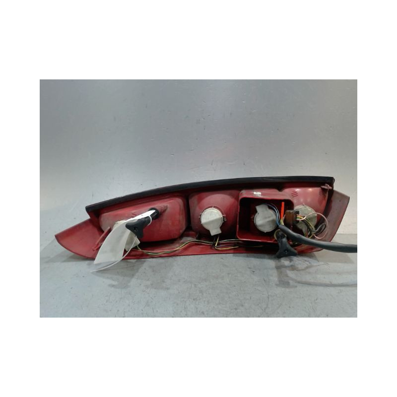 FEU ARRIERE GAUCHE  PEUGEOT 807