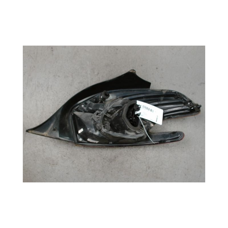 FEU ARRIERE GAUCHE  PEUGEOT 208