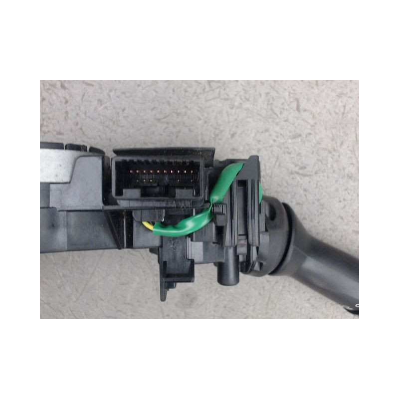 COMMANDE CLIGNOTANT PEUGEOT 108
