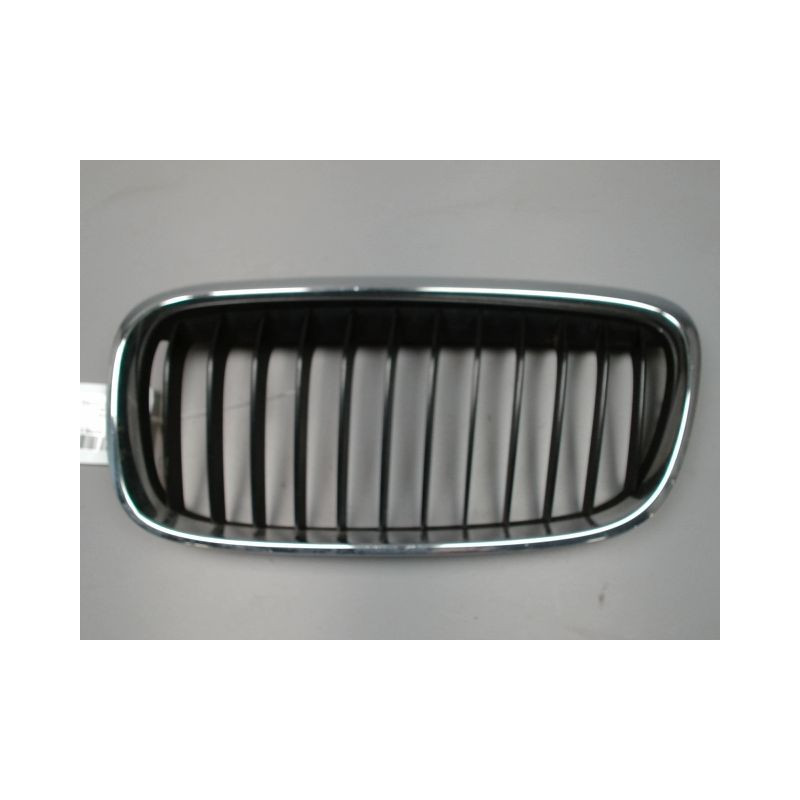 GRILLE CALANDRE GAUCHE B.M.W. SERIE 2