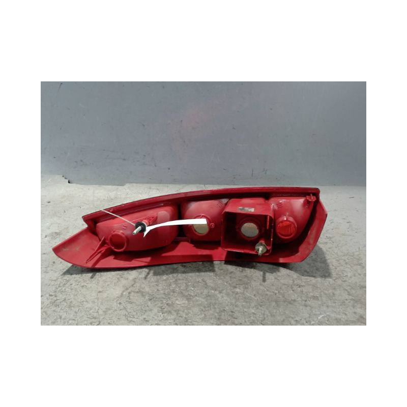 FEU ARRIERE GAUCHE  PEUGEOT 807