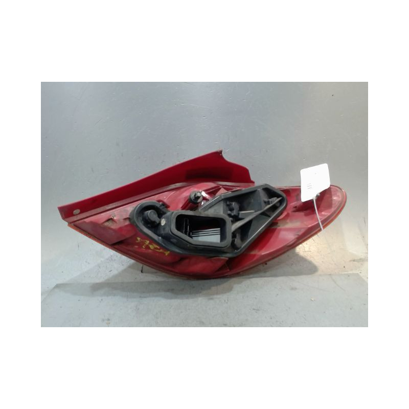 FEU ARRIERE GAUCHE  PEUGEOT 207