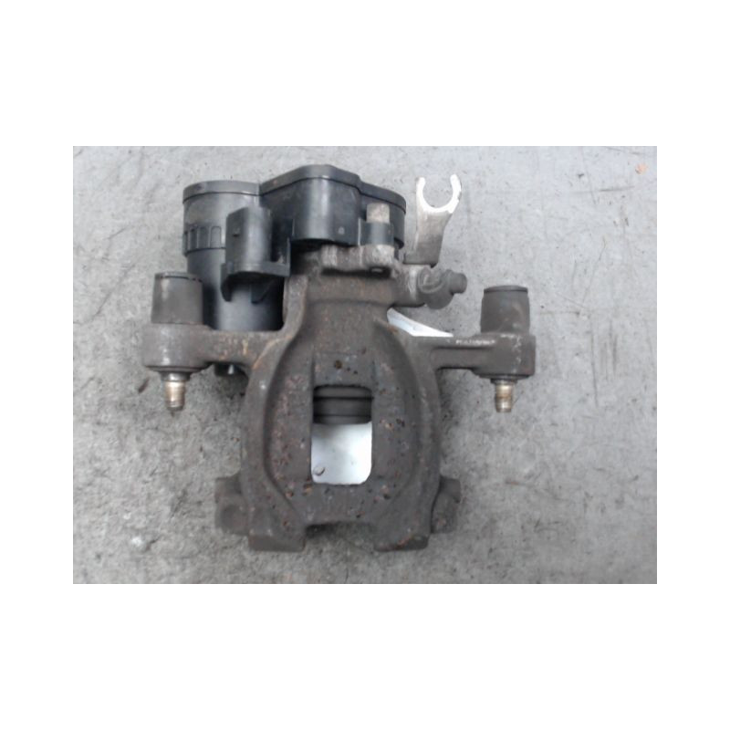 ETRIER DE FREIN ARRIERE DROIT B.M.W. SERIE 2