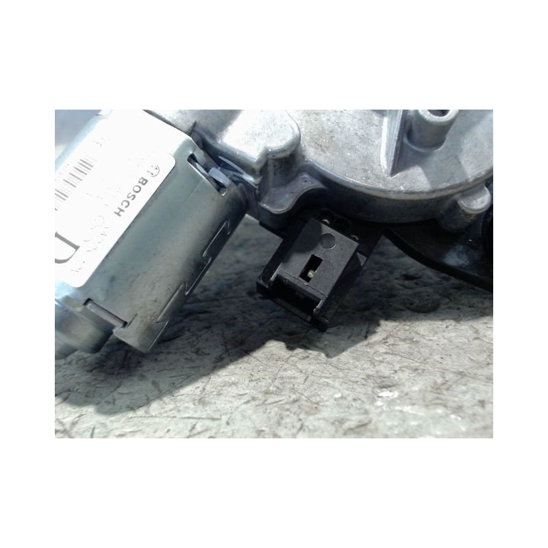 MOTEUR ESSUIE-GLACE ARRIERE PEUGEOT 308 2011-