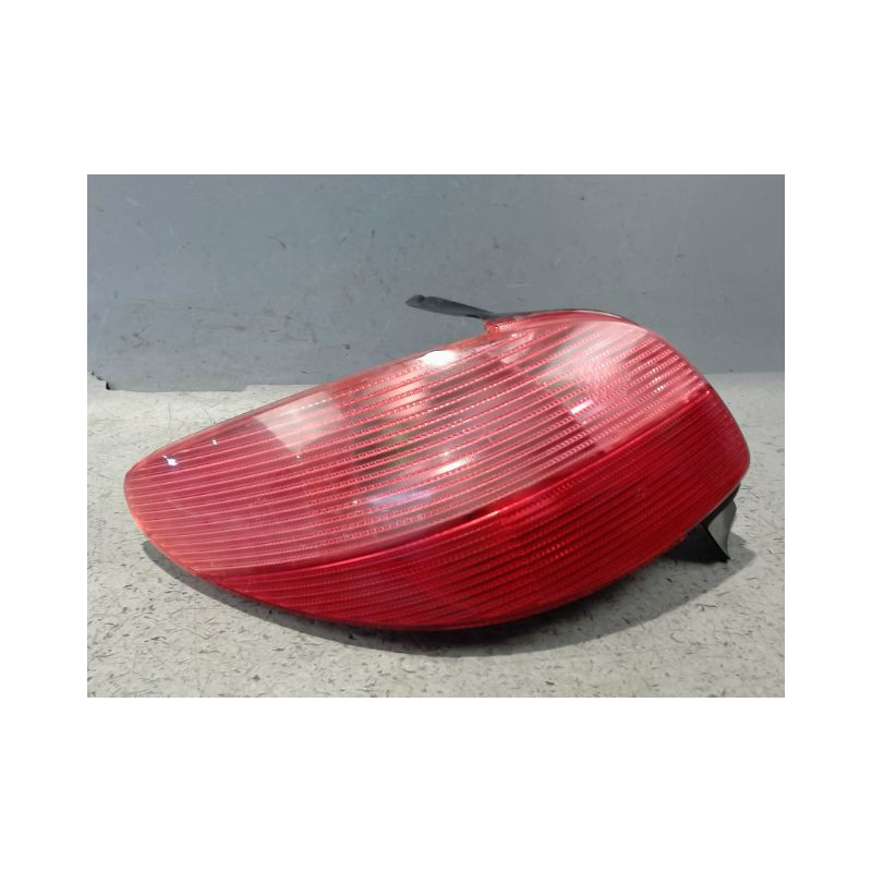 FEU ARRIERE GAUCHE  PEUGEOT 206 5P