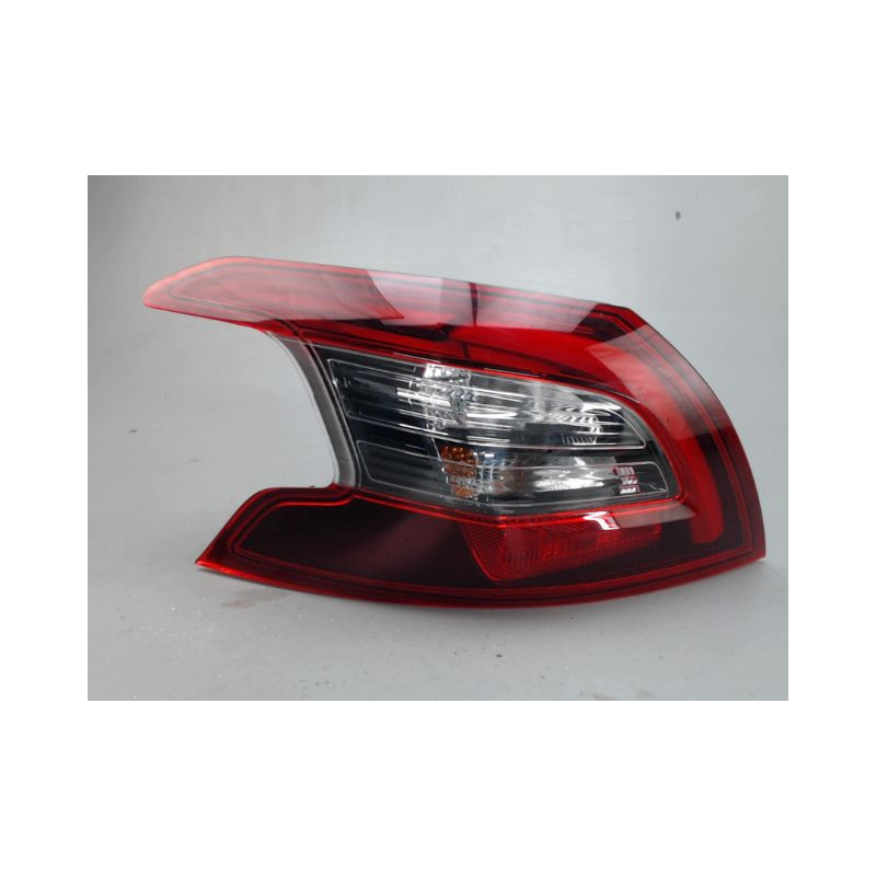 FEU ARRIERE GAUCHE  PEUGEOT 308