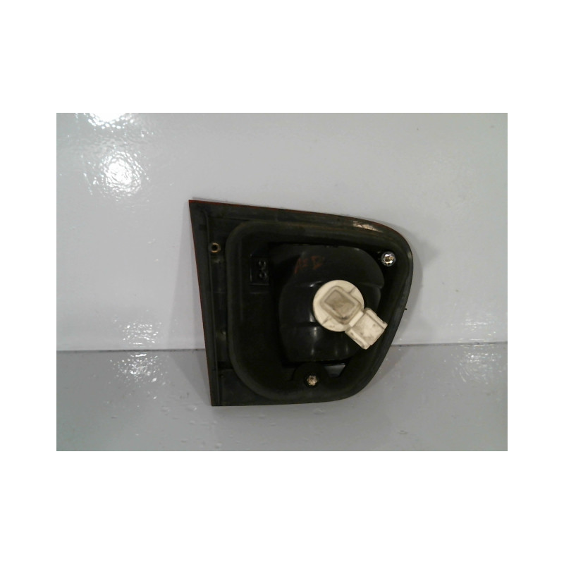 FEU ARRIERE INTERIEUR DROIT SEAT IBIZA 99-2002