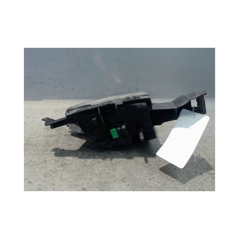 PHARE ANTIBROUILLARD AVANT DROIT PEUGEOT 407