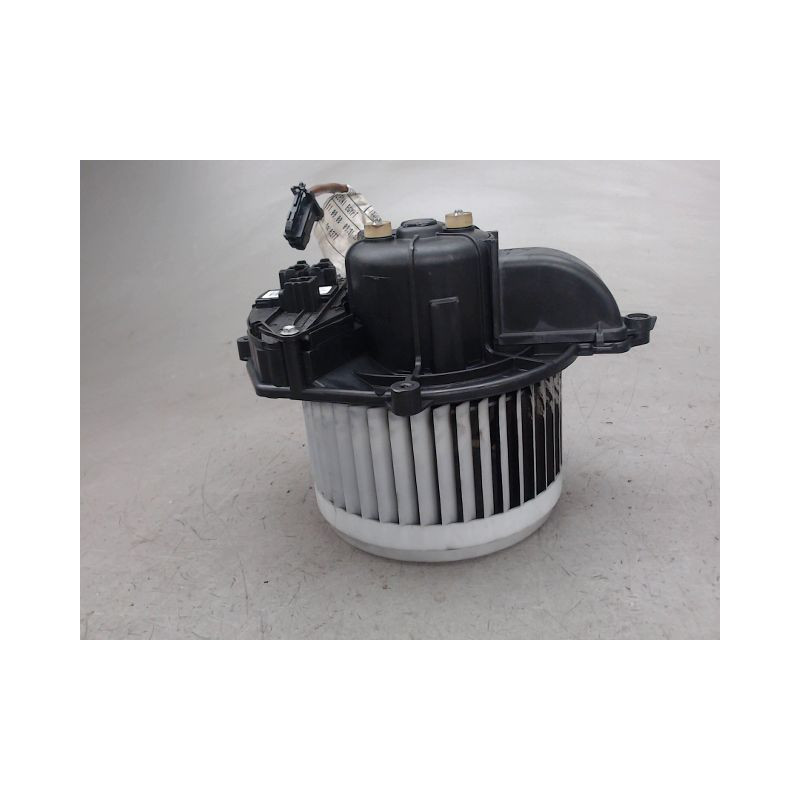 MOTEUR VENTILATEUR CHAUFFAGE CITROEN BERLINGO
