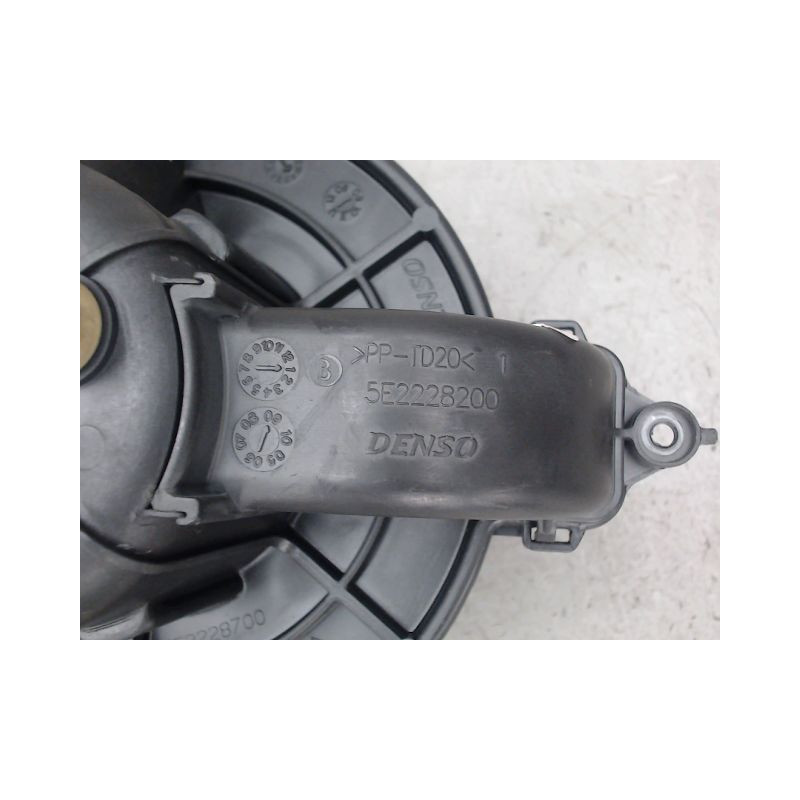 MOTEUR VENTILATEUR CHAUFFAGE CITROEN BERLINGO