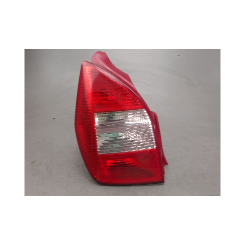 FEU ARRIERE GAUCHE  CITROEN C2