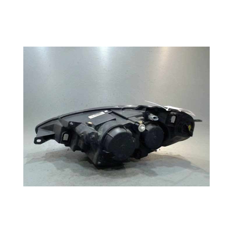 PHARE DROIT PEUGEOT 807