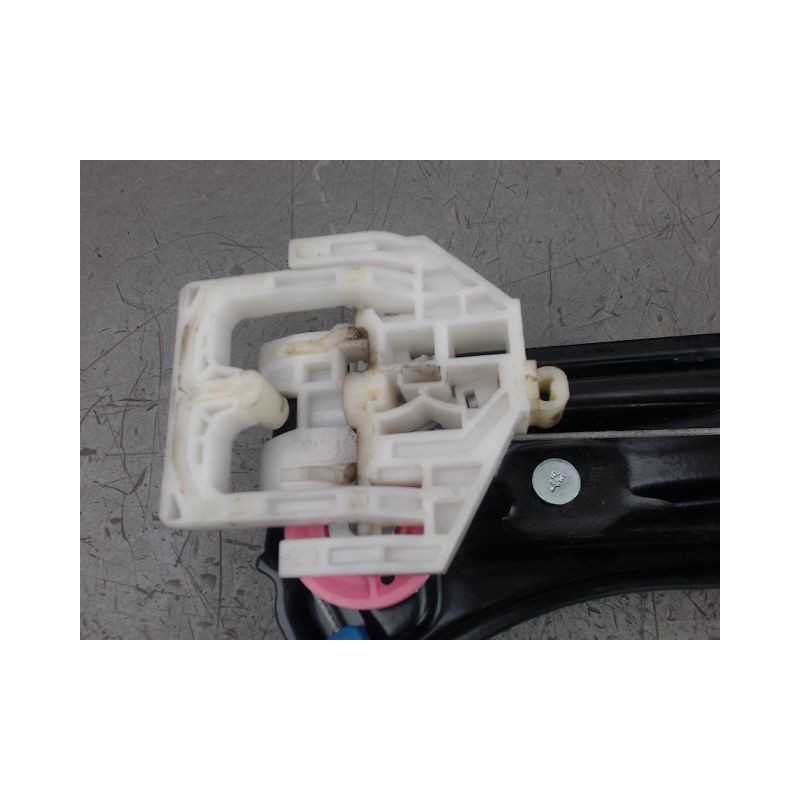 MECANISME LEVE-GLACE AVANT DROIT B.M.W. SERIE 1