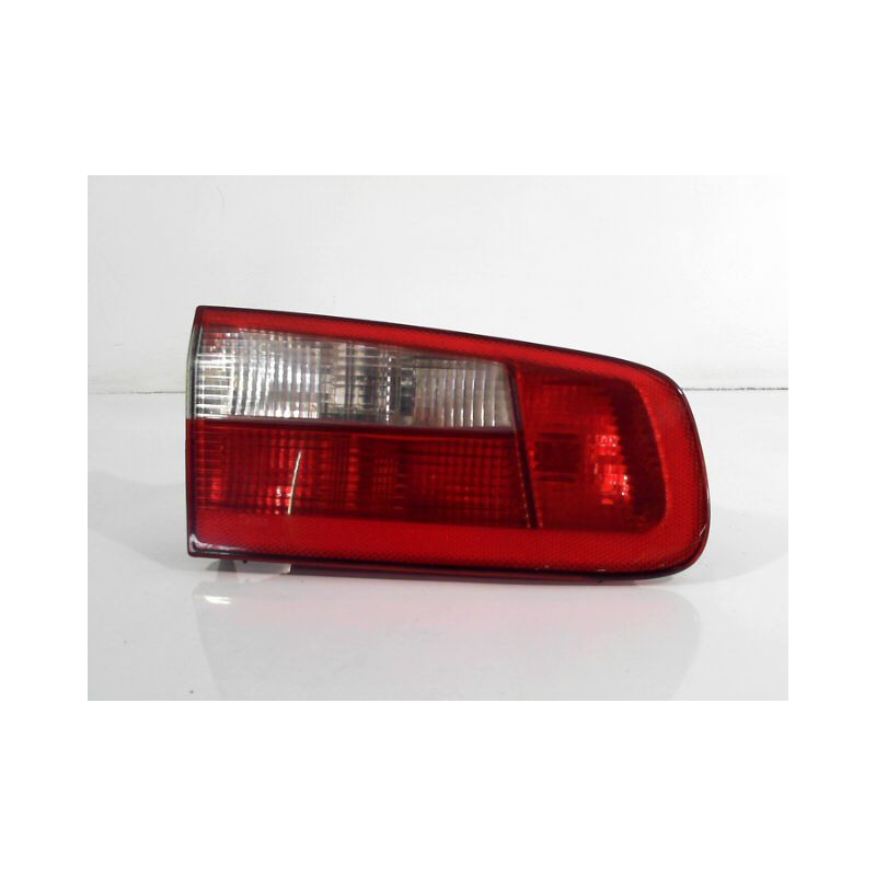 FEU ARRIERE INTERIEUR GAUCHE RENAULT LAGUNA II 00-2005