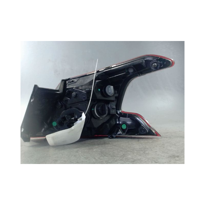 FEU ARRIERE GAUCHE  PEUGEOT 308 2011-