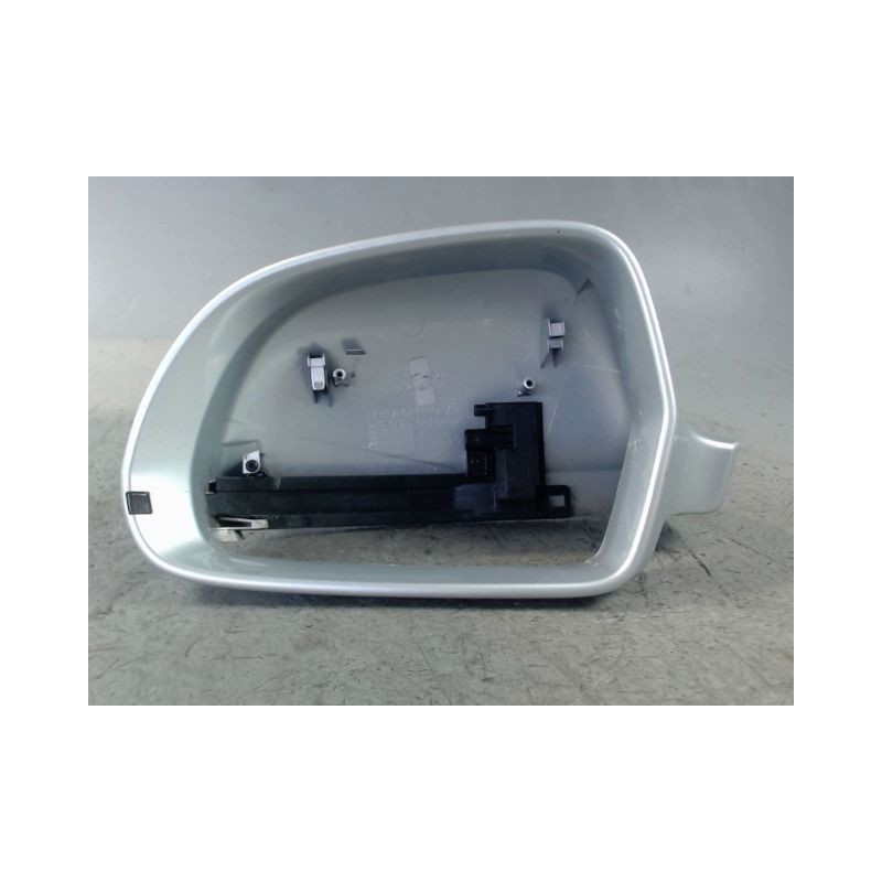 CARENAGE RETROVISEUR EXTERIEUR GAUCHE AUDI A4 2008-