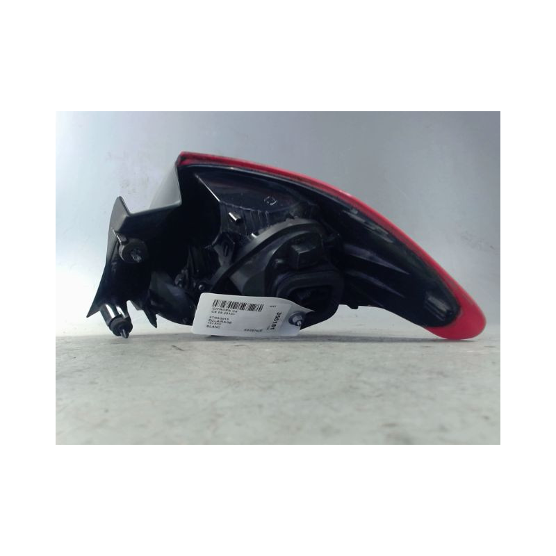 FEU ARRIERE GAUCHE  CITROEN C4 2010-