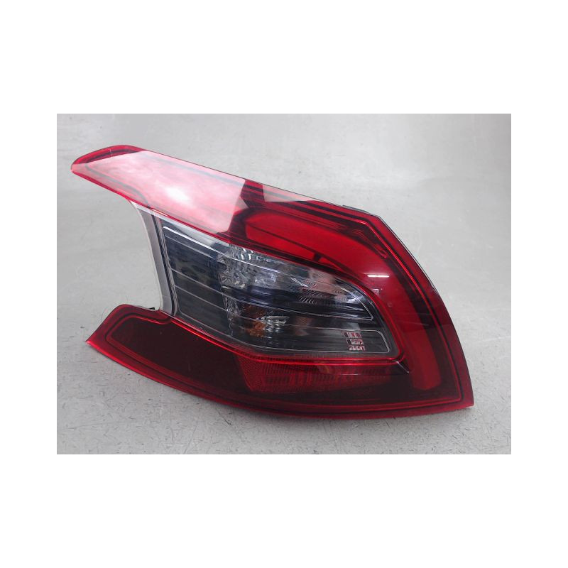 FEU ARRIERE GAUCHE  PEUGEOT 308