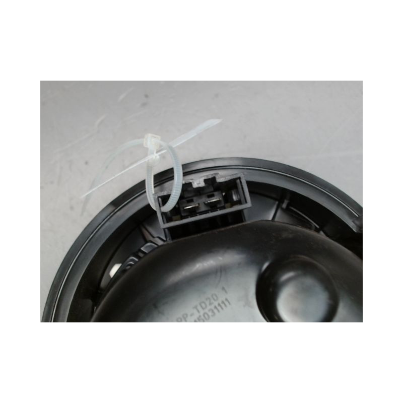 MOTEUR VENTILATEUR CHAUFFAGE PEUGEOT 208