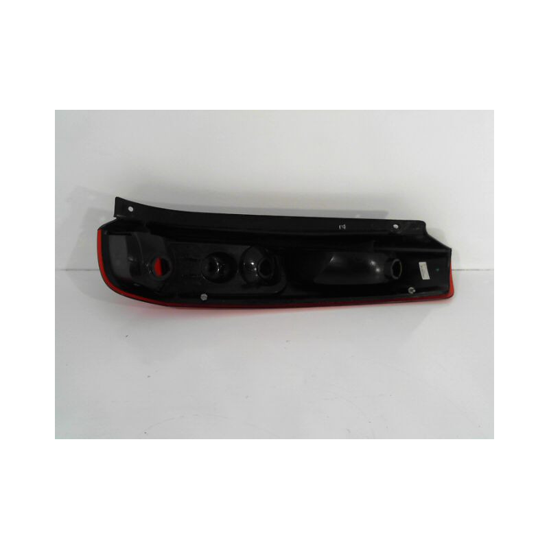 FEU ARRIERE GAUCHE  FORD FIESTA 2005-