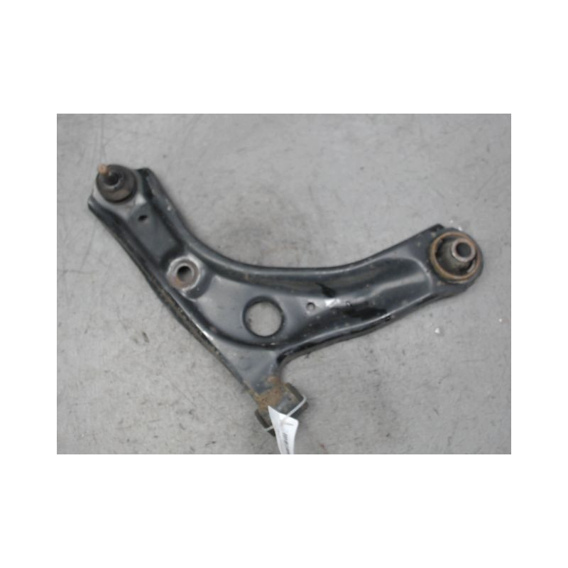 TRIANGLE INFERIEUR AVANT DROIT PEUGEOT 108
